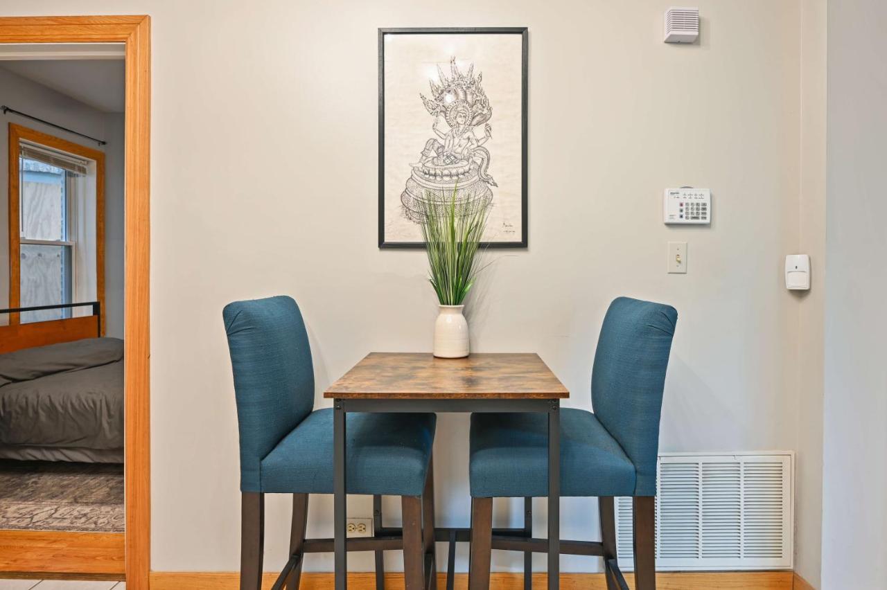 2 Bed Apt W/ Office, Free Parking, Near Wrigley ชิคาโก ภายนอก รูปภาพ